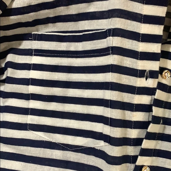 Blue and white linen fold button up - Picture 4 of 5